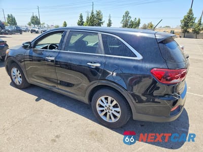 Drugie zdjęcie samochodu z przodu: 2019 KIA SORENTO L VIN:5XYPG4A34KG456302 - miniatura