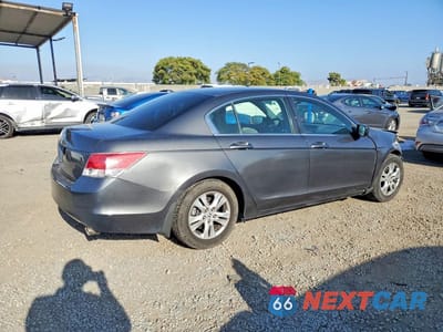 Trzecie zdjęcie samochodu z tyłu: 2009 HONDA ACCORD LXP VIN:JHMCP26499C004749 - miniatura
