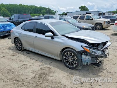 Czwarte zdjęcie samochodu z boku: 2018 TOYOTA CAMRY LE VIN:4T1B11HK6JU013794 - miniatura