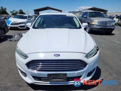 Piąte zdjęcie samochodu w środku: 2014 FORD FUSION SE VIN:3FA6P0HD8ER242495 - miniatura