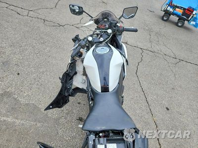 Zdjęcie 6 z 9 samochodu: 2017 YAMAHA YZFR3 A VIN:MH3RH15Y9HK002304 - miniatura