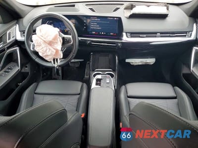 Zdjęcie 8 z 13 samochodu: 2024 BMW X1 XDRIVE28I VIN:WBX73EF05R5Z08795 - miniatura