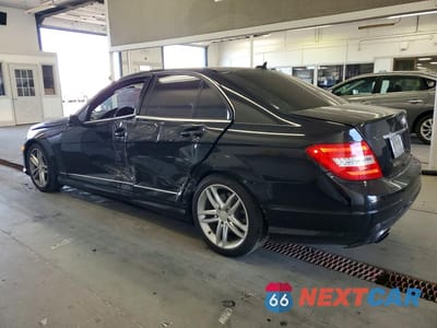 Drugie zdjęcie samochodu z przodu: 2013 MERCEDES-BENZ C 250 VIN:WDDGF4HB9DA774683 - miniatura