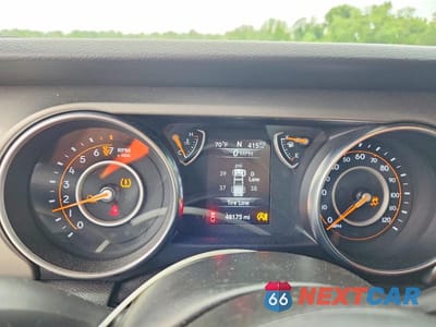 Zdjęcie 9 z 12 samochodu: 2021 JEEP GLADIATOR SPORT VIN:1C6HJTAG7ML555360 - miniatura