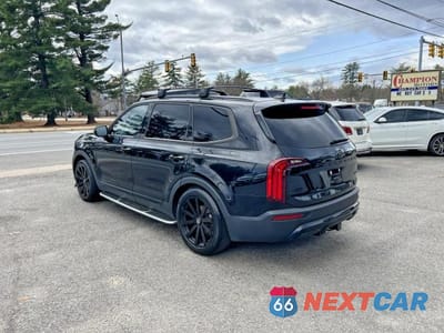 Trzecie zdjęcie samochodu z tyłu: 2021 KIA TELLURIDE SX VIN:5XYP5DHC3MG161769 - miniatura