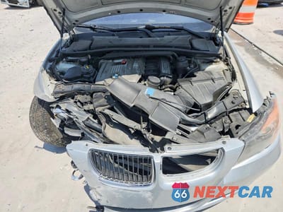 Zdjęcie 11 z 13 samochodu: 2006 BMW 325 I VIN:WBAVB13516PT26464 - miniatura