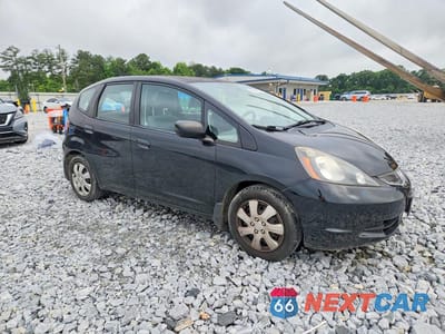 Czwarte zdjęcie samochodu z boku: 2010 HONDA FIT VIN:JHMGE8G20AC034363 - miniatura