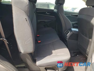 Zdjęcie 11 z 13 samochodu: 2017 KIA SORENTO LX V6 VIN:5XYPGDA56HG209132 - miniatura