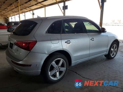 Trzecie zdjęcie samochodu z tyłu: 2010 AUDI Q5 PREMIUM PLUS VIN:WA1LKBFP9AA087734 - miniatura