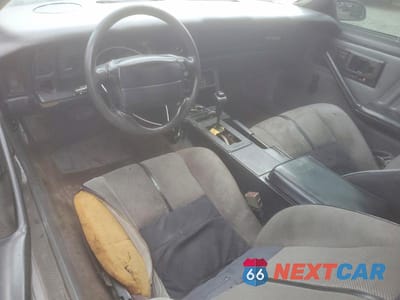 Zdjęcie 8 z 13 samochodu: 1990 CHEVROLET CAMARO RS VIN:1G1FP23E6LL123211 - miniatura