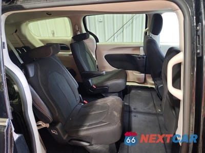 Zdjęcie 11 z 13 samochodu: 2023 CHRYSLER VOYAGER LX VIN:2C4RC1CG8PR610676 - miniatura
