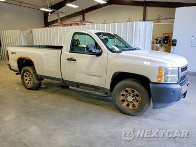 Czwarte zdjęcie samochodu z boku: 2013 CHEVROLET SILVERADO K1500 VIN:1GCNKPEX8DZ148817 - miniatura
