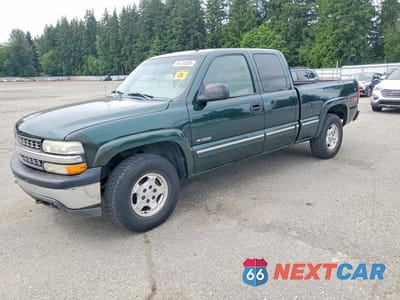 2001 CHEVROLET SILVERADO K1500 2GCEK19T111152636 - główne zdjęcie licytacji z USA - miniatura