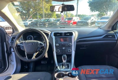 Zdjęcie 9 z 10 samochodu: 2015 FORD FUSION SE VIN:3FA6P0H74FR261623 - miniatura