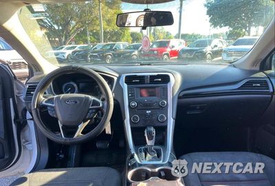 Zdjęcie 9 z 10 samochodu: 2015 FORD FUSION SE VIN:3FA6P0H74FR261623 - miniatura