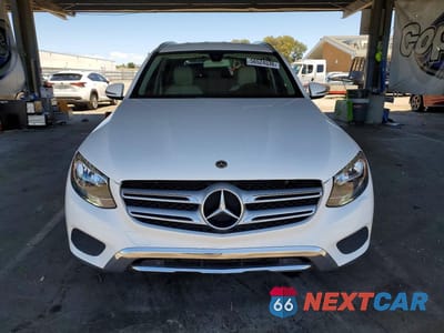 Piąte zdjęcie samochodu w środku: 2017 MERCEDES-BENZ GLC 300 VIN:WDC0G4JB1HV011164 - miniatura