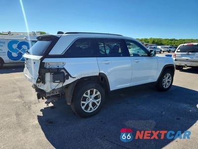 Trzecie zdjęcie samochodu z tyłu: 2023 JEEP GRAND CHEROKEE LIMITED VIN:1C4RJHBGXPC538534 - miniatura