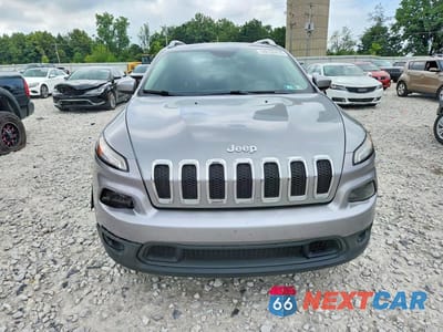 Piąte zdjęcie samochodu w środku: 2015 JEEP CHEROKEE LATITUDE VIN:1C4PJMCS3FW757271 - miniatura