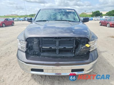 Piąte zdjęcie samochodu w środku: 2015 RAM 1500 SLT VIN:1C6RR6GT8FS553130 - miniatura