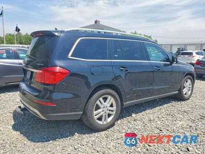 Trzecie zdjęcie samochodu z tyłu: 2015 MERCEDES-BENZ GL 350 BLUETEC VIN:4JGDF2EE8FA529033 - miniatura