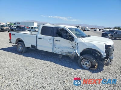 Czwarte zdjęcie samochodu z boku: 2024 FORD F250 SUPER DUTY VIN:1FT7W2BT1REC74548 - miniatura