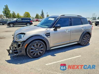 2019 MINI COOPER COUNTRYMAN WMZYS7C59K3J04758 - główne zdjęcie licytacji z USA - miniatura