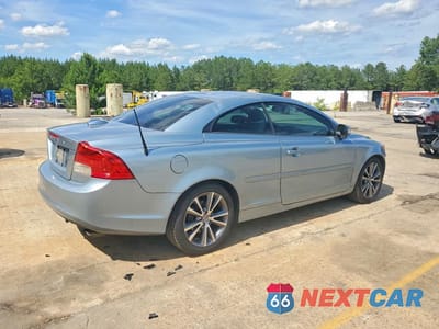 Trzecie zdjęcie samochodu z tyłu: 2011 VOLVO C70 T5 VIN:YV1672MC0BJ109510 - miniatura