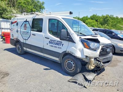 Czwarte zdjęcie samochodu z boku: 2019 FORD TRANSIT T-150 VIN:1FTYE1ZM4KKB38874 - miniatura