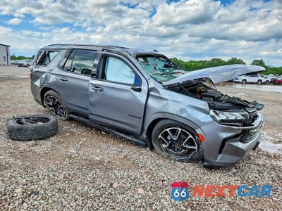 Czwarte zdjęcie samochodu z boku: 2022 CHEVROLET TAHOE K1500 RST VIN:1GNSKRKD9NR243713 - miniatura