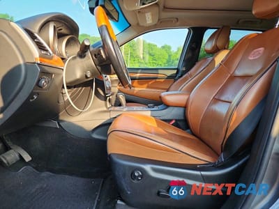 Zdjęcie 7 z 13 samochodu: 2011 JEEP GRAND CHEROKEE OVERLAND VIN:1J4RR6GG9BC744310 - miniatura