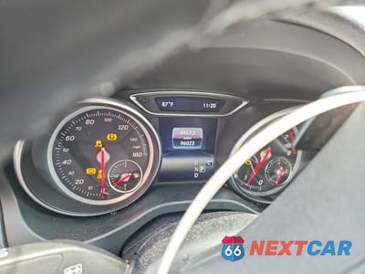 Zdjęcie 9 z 12 samochodu: 2019 MERCEDES-BENZ CLA 250 VIN:WDDSJ4EB0KN769620 - miniatura