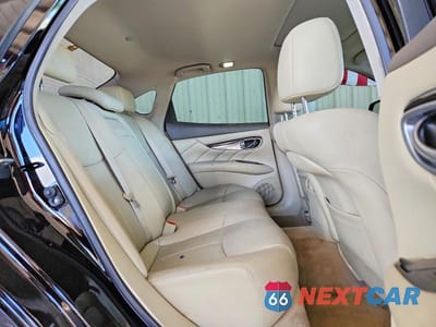 Zdjęcie 10 z 12 samochodu: 2016 INFINITI Q70 3.7 VIN:JN1BY1AP7GM220700 - miniatura