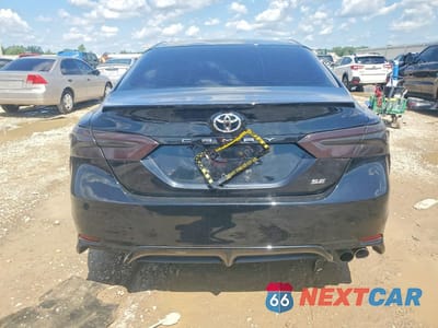 Zdjęcie 6 z 12 samochodu: 2018 TOYOTA CAMRY SE VIN:4T1B11HK5JU053817 - miniatura