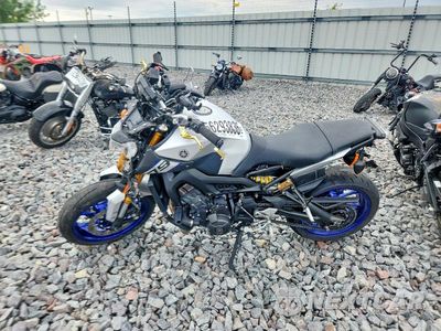 Trzecie zdjęcie samochodu z tyłu: 2015 YAMAHA FZ09 VIN:JYARN33E3FA006410 - miniatura