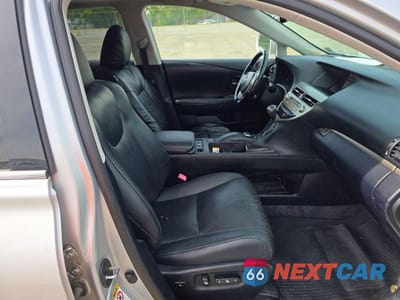 Piąte zdjęcie samochodu w środku: 2013 LEXUS RX 450H VIN:JTJBC1BA2D2442507 - miniatura