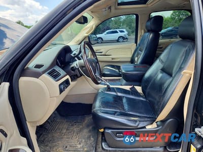 Zdjęcie 7 z 13 samochodu: 2007 CADILLAC ESCALADE LUXURY VIN:1GYFK63827R199206 - miniatura