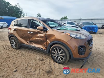 Czwarte zdjęcie samochodu z boku: 2017 KIA SPORTAGE EX VIN:KNDPN3AC8H7262541 - miniatura