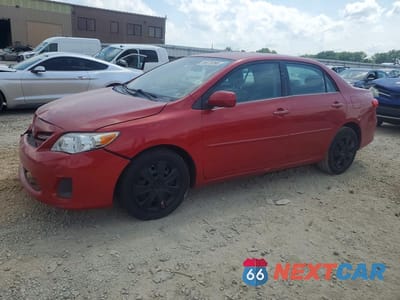 2013 TOYOTA COROLLA LE 5YFBU4EE8DP088350 - główne zdjęcie licytacji z USA - miniatura
