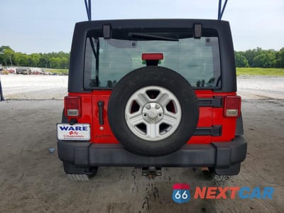 Zdjęcie 6 z 12 samochodu: 2016 JEEP WRANGLER UNLIMITED SPORT VIN:1C4BJWKG6GL107534 - miniatura