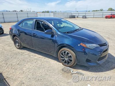 Czwarte zdjęcie samochodu z boku: 2019 TOYOTA COROLLA LE VIN:5YFBURHE0KP929597 - miniatura