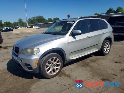 2011 BMW X5 XDRIVE35I 5UXZV4C53BL741069 - główne zdjęcie licytacji z USA - miniatura