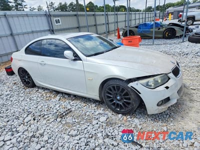 Czwarte zdjęcie samochodu z boku: 2012 BMW 328 I VIN:WBAKE3C56CE770775 - miniatura