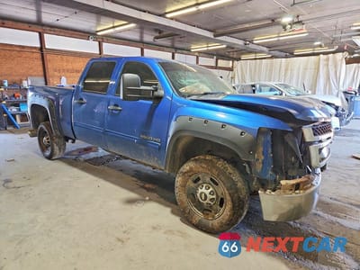 Czwarte zdjęcie samochodu z boku: 2012 CHEVROLET SILVERADO K2500 HEAVY DUTY LT VIN:1GC1KXE88CF177709 - miniatura