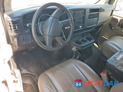 Zdjęcie 8 z 13 samochodu: 2007 CHEVROLET EXPRESS G2500 VIN:1GCGG25V271223770 - miniatura