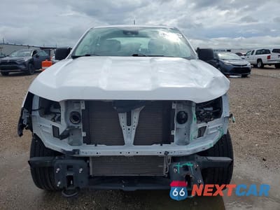 Piąte zdjęcie samochodu w środku: 2023 FORD RANGER XL VIN:1FTER4FH8PLE33820 - miniatura