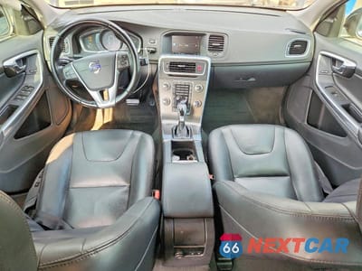 Zdjęcie 8 z 13 samochodu: 2015 VOLVO V60 PREMIER VIN:YV140MEKXF1267873 - miniatura
