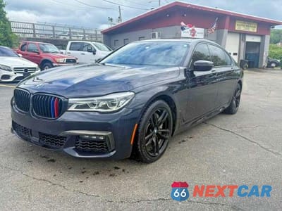 2018 BMW 750 XI WBA7F2C55JB238705 - główne zdjęcie licytacji z USA - miniatura