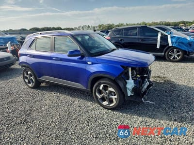 Czwarte zdjęcie samochodu z boku: 2024 HYUNDAI VENUE SEL VIN:KMHRC8A39RU289208 - miniatura