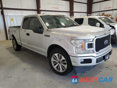 Czwarte zdjęcie samochodu z boku: 2018 FORD F150 SUPER CAB VIN:1FTEX1CP7JFC24249 - miniatura