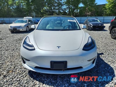 Piąte zdjęcie samochodu w środku: 2023 TESLA MODEL 3 VIN:5YJ3E1EA8PF655654 - miniatura